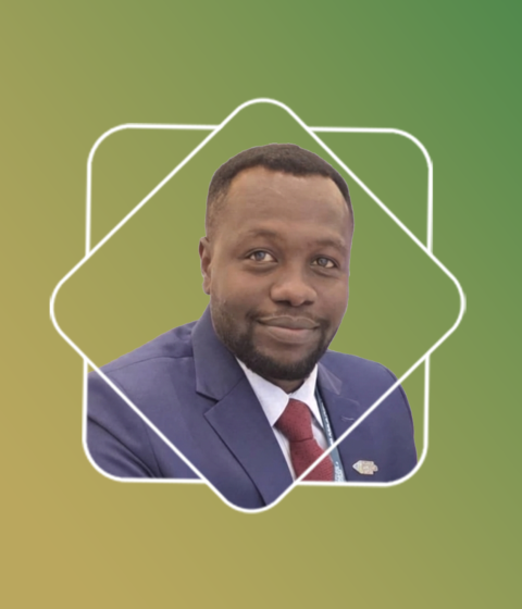 Consultant Ali Mohamed